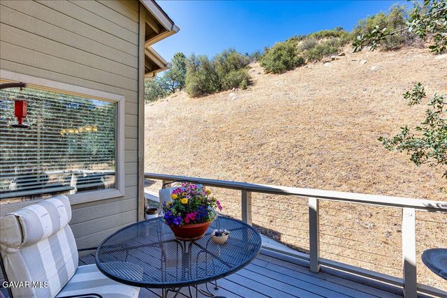 25901 Columbia Way, Tehachapi, CA 93561