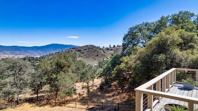25901 Columbia Way, Tehachapi, CA 93561