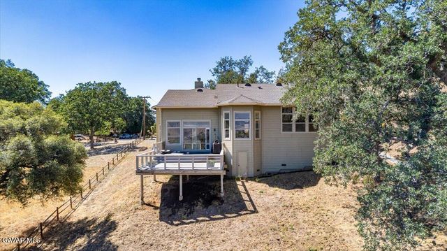 25901 Columbia Way, Tehachapi, CA 93561