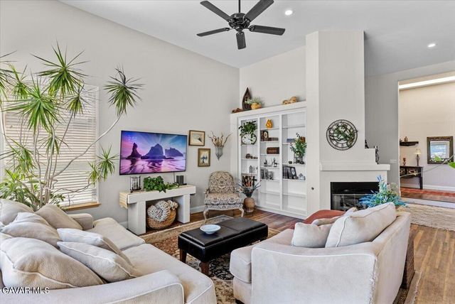 25901 Columbia Way, Tehachapi, CA 93561