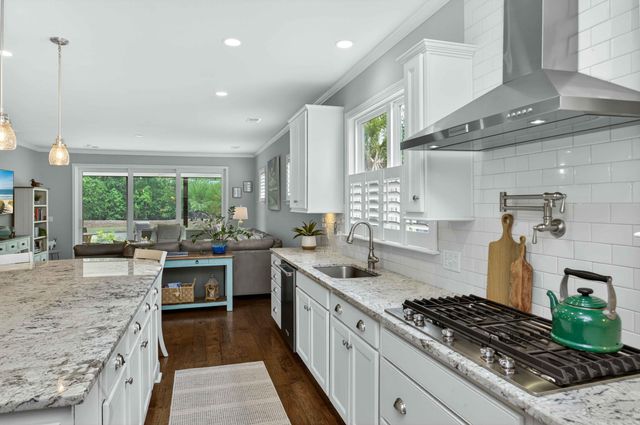 2128 St Johns Woods Parkway, Johns Island, SC 29455