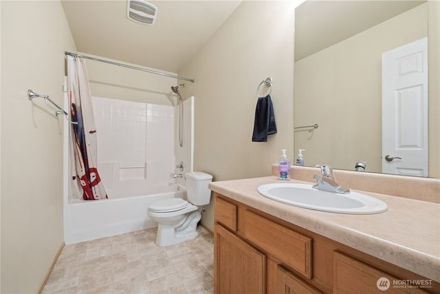 20222 50th Avenue E, Spanaway, WA 98387