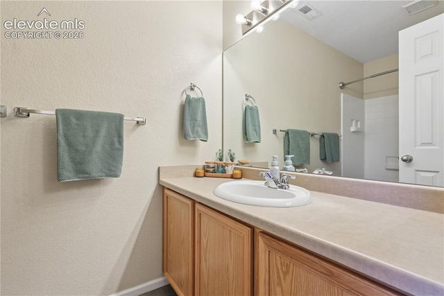 2152 Creekridge Point, Colorado Springs, CO 80910