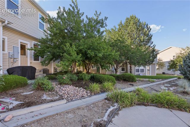 2152 Creekridge Point, Colorado Springs, CO 80910