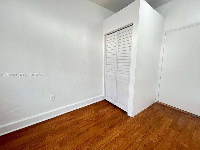 2661 NW 33rd St, Miami, FL 33142