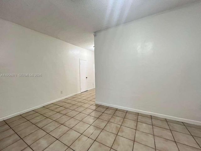 2661 NW 33rd St, Miami, FL 33142