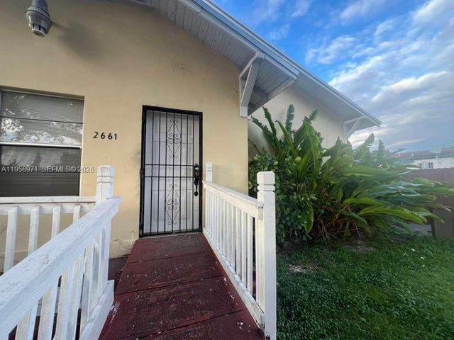 2661 NW 33rd St, Miami, FL 33142