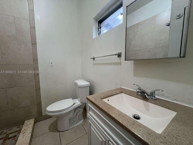 2661 NW 33rd St, Miami, FL 33142