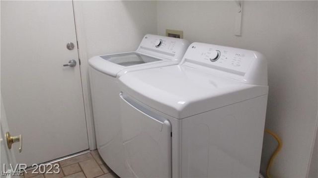 7621 ROCKFIELD Drive, Las Vegas, NV 89128