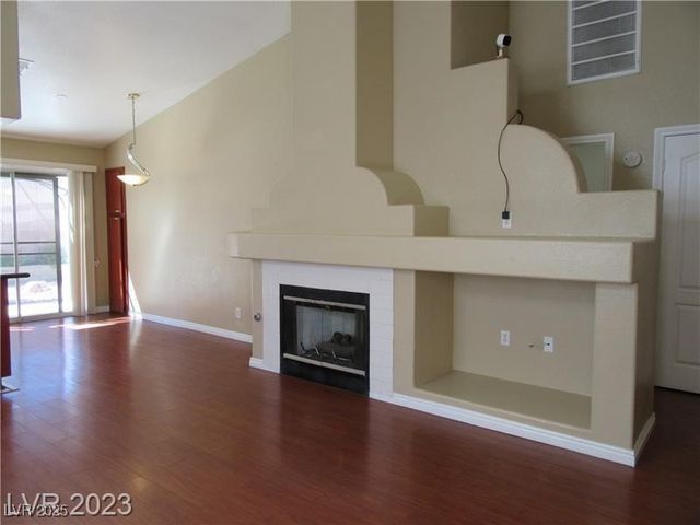 7621 ROCKFIELD Drive, Las Vegas, NV 89128