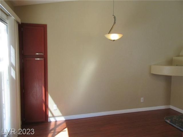 7621 ROCKFIELD Drive, Las Vegas, NV 89128