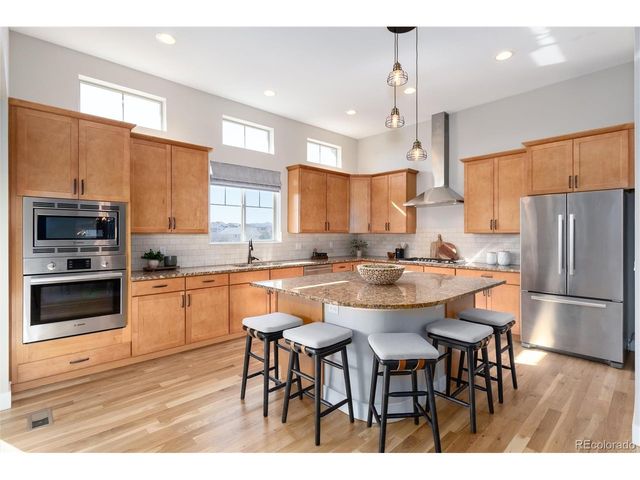 372 Castlemaine Ct, Castle Rock, CO 80104