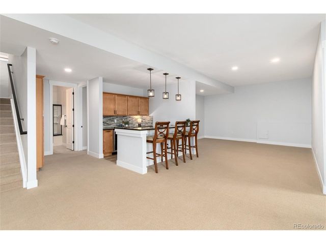 372 Castlemaine Ct, Castle Rock, CO 80104