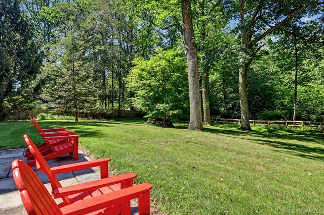 15 Westchester Avenue, Pound Ridge, NY 10576