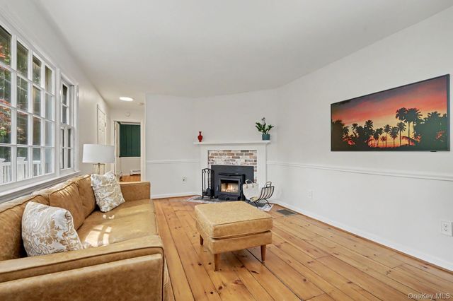 15 Westchester Avenue, Pound Ridge, NY 10576