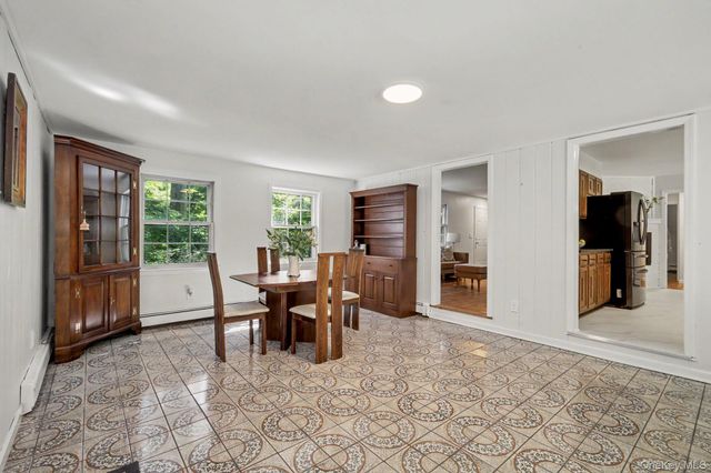15 Westchester Avenue, Pound Ridge, NY 10576