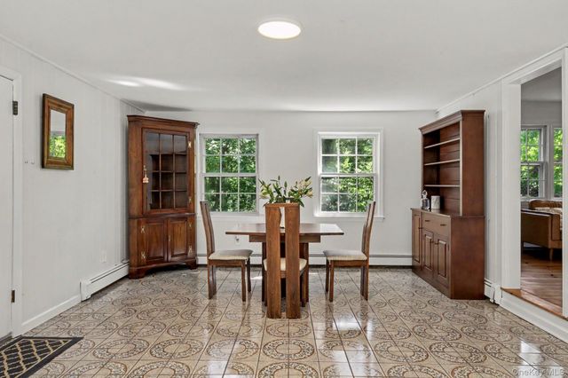 15 Westchester Avenue, Pound Ridge, NY 10576