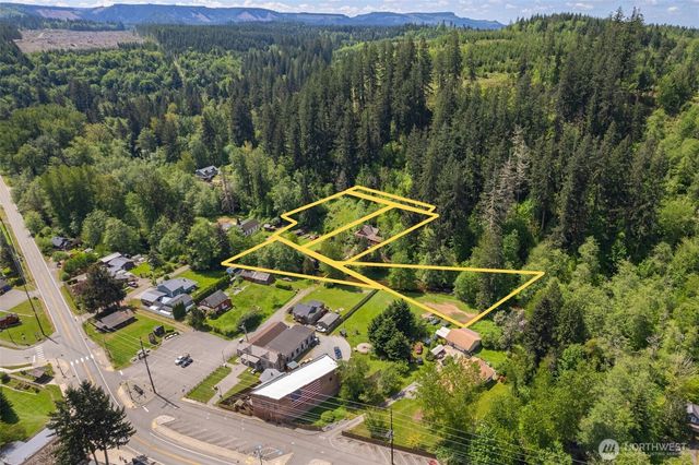 100 Alder St, Wilkeson, WA 98396