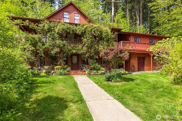 100 Alder St, Wilkeson, WA 98396