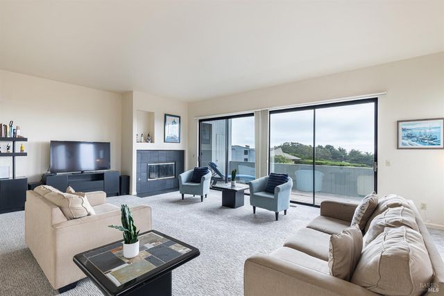 150 Cypress Loop, Bodega Bay, CA 94923