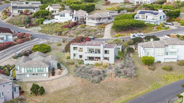 150 Cypress Loop, Bodega Bay, CA 94923