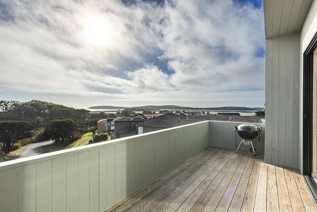 150 Cypress Loop, Bodega Bay, CA 94923