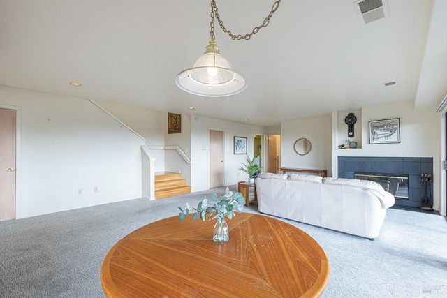 150 Cypress Loop, Bodega Bay, CA 94923