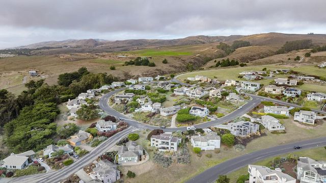 150 Cypress Loop, Bodega Bay, CA 94923