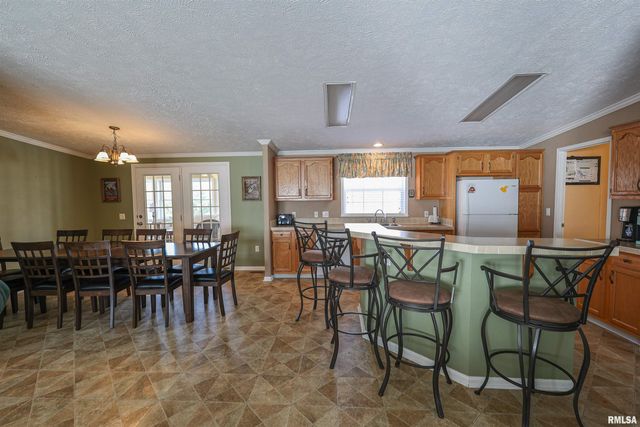 50 SHAW Road, Creal Springs, IL 62922