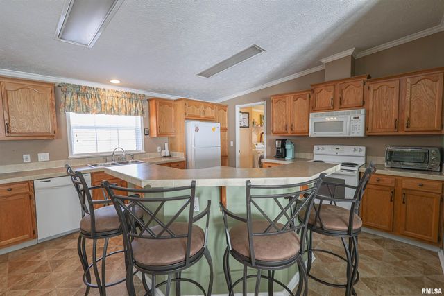 50 SHAW Road, Creal Springs, IL 62922