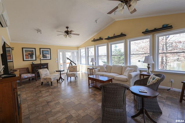 50 SHAW Road, Creal Springs, IL 62922