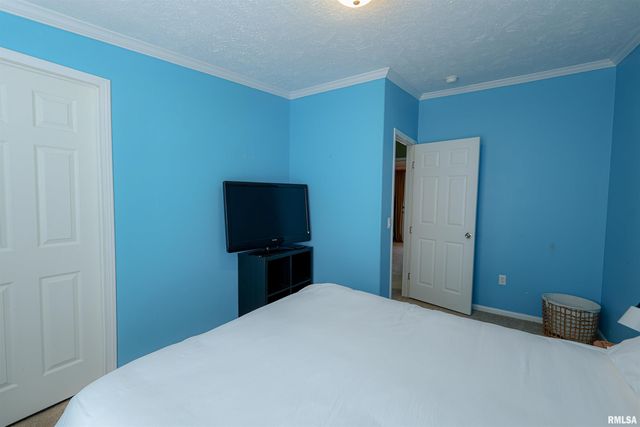 50 SHAW Road, Creal Springs, IL 62922