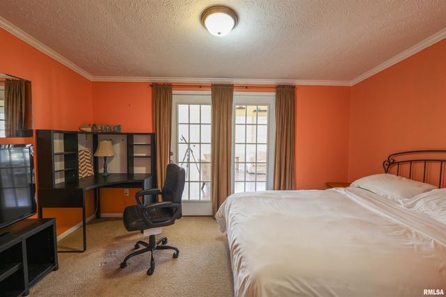 50 SHAW Road, Creal Springs, IL 62922