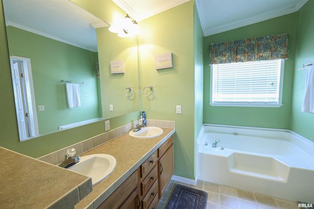 50 SHAW Road, Creal Springs, IL 62922