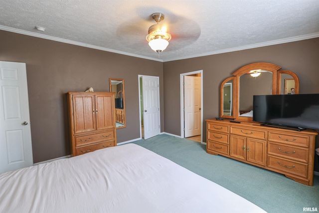 50 SHAW Road, Creal Springs, IL 62922