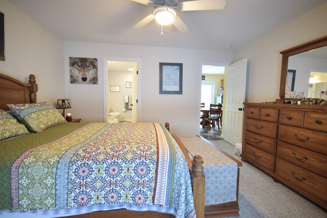 86 Reynolds Road, Grand Isle, VT 05458