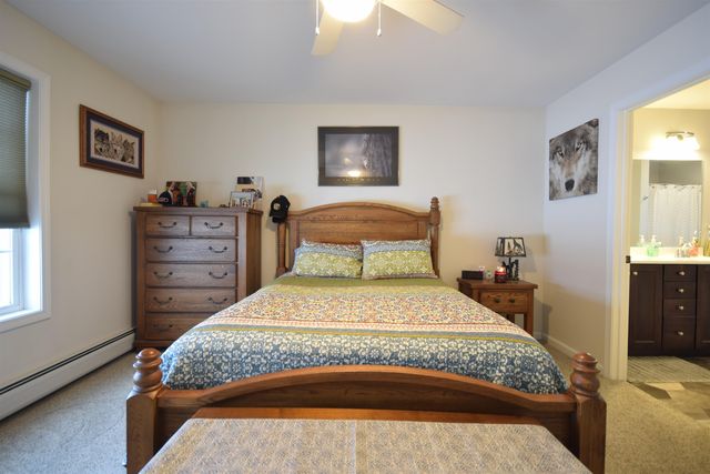 86 Reynolds Road, Grand Isle, VT 05458