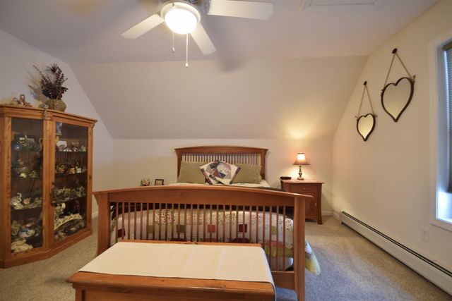 86 Reynolds Road, Grand Isle, VT 05458