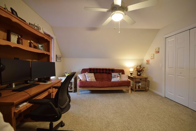 86 Reynolds Road, Grand Isle, VT 05458