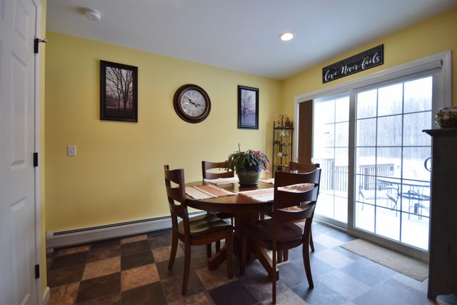 86 Reynolds Road, Grand Isle, VT 05458