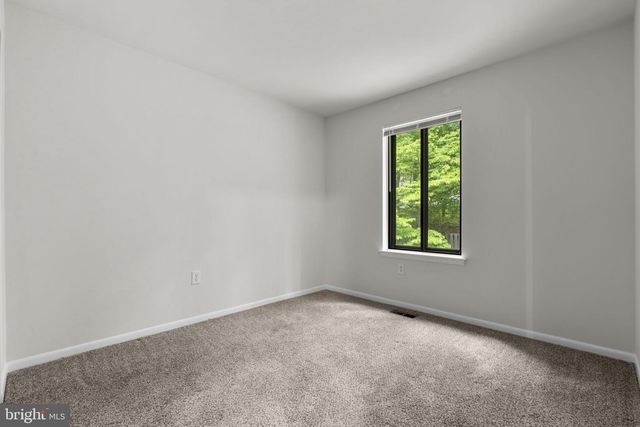 21 BRIARDALE, Derwood, MD 20855