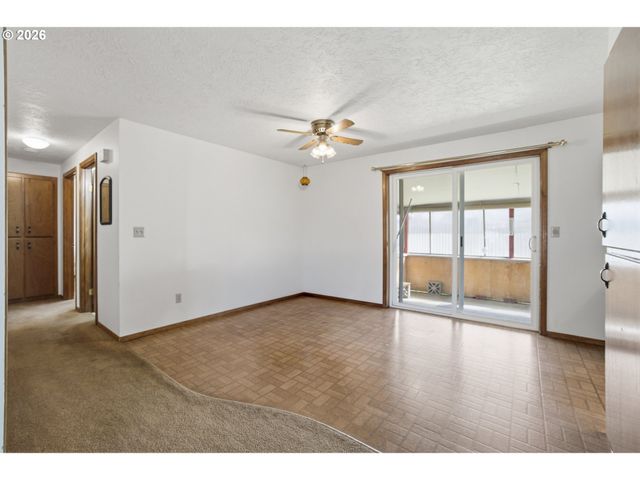 1986 Sw TAMARACK St, Mc Minnville, OR 97128