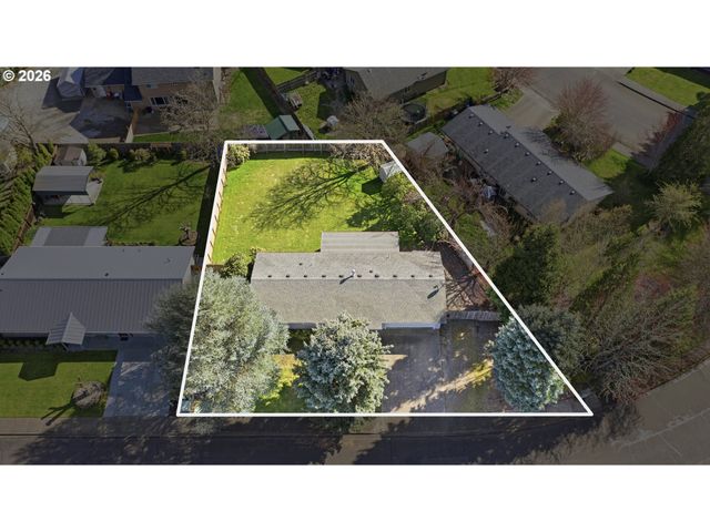 1986 Sw TAMARACK St, Mc Minnville, OR 97128