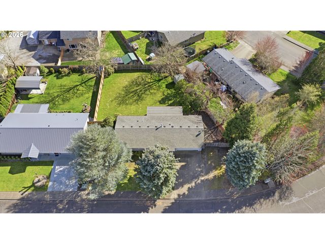 1986 Sw TAMARACK St, Mc Minnville, OR 97128