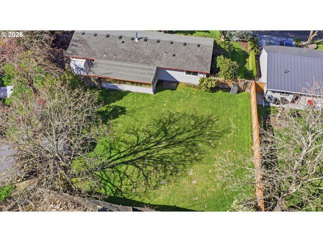 1986 Sw TAMARACK St, Mc Minnville, OR 97128