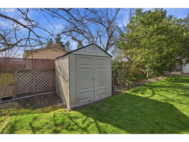 1986 Sw TAMARACK St, Mc Minnville, OR 97128