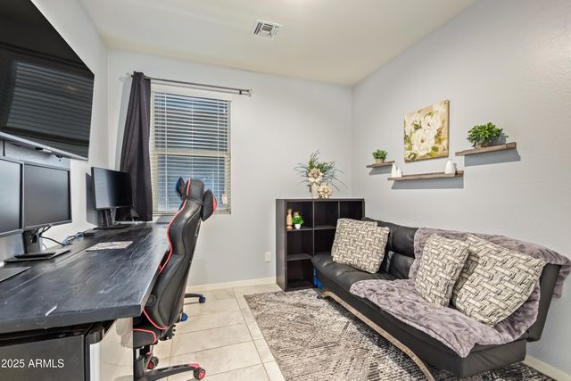 9836 W ATLANTIS Way, Tolleson, AZ 85353