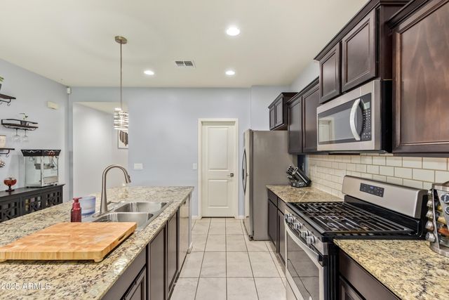 9836 W ATLANTIS Way, Tolleson, AZ 85353