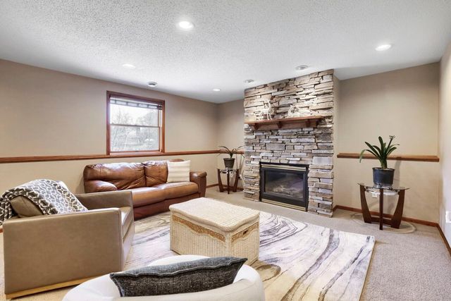 22171 Jason Avenue N, Forest Lake, MN 55025