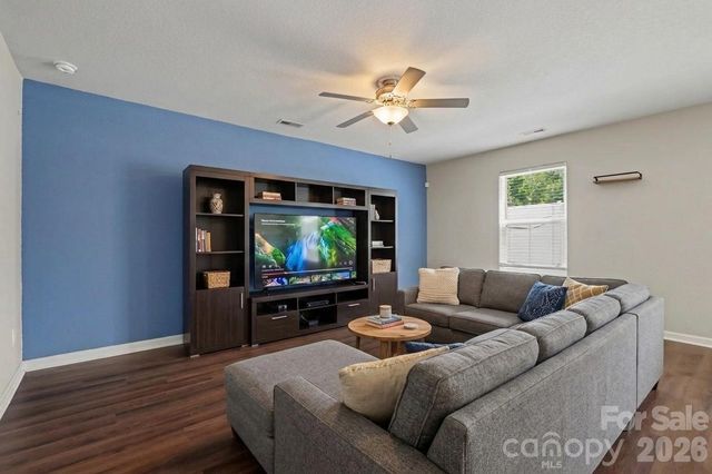 3337 Ellingford Road, Charlotte, NC 28214